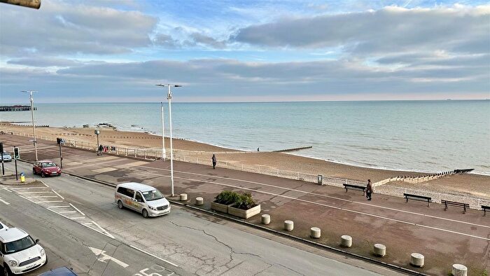 1 Bedroom Flat For Sale In Grand Parade, St. Leonards-On-Sea, TN38