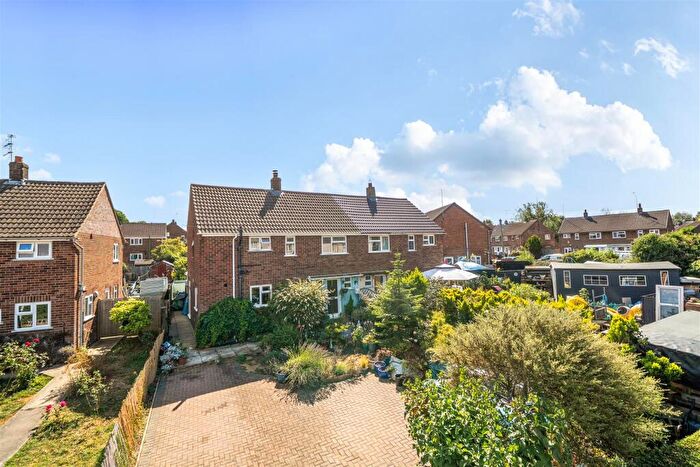 3 Bedroom Semi-Detached House For Sale In Vernon Road, Towcester, NN12