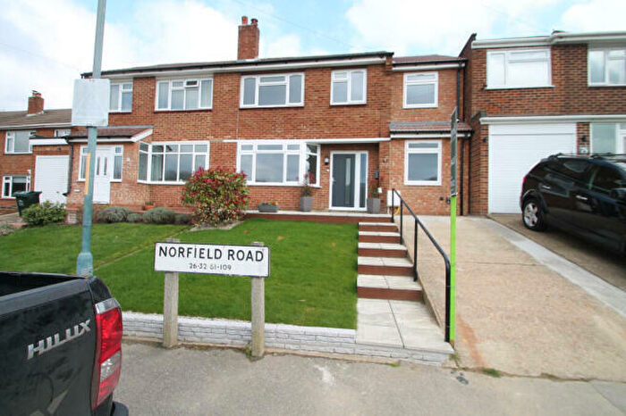 4 Bedroom Semi-Detached House To Rent In Norfield Road, Dartford, DA2