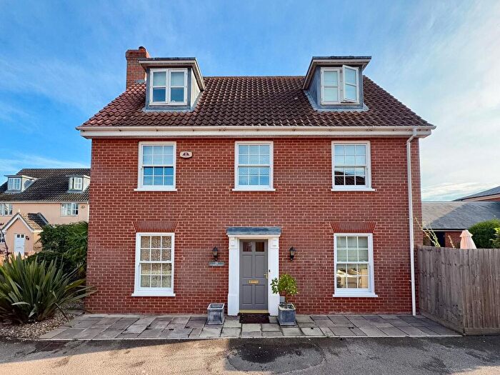 5 Bedroom Link Detached House For Sale In Curtis Way, Kesgrave, IP5