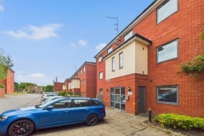 2 Bedroom Apartment For Sale In High Street, Amblecote, Stourbridge, DY8