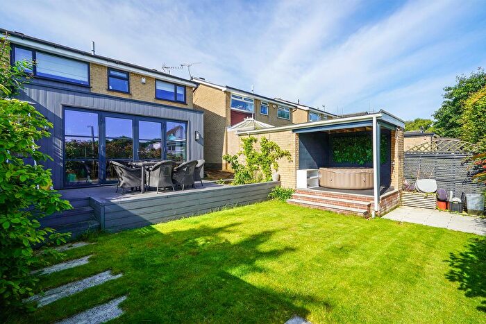 4 Bedroom Detached House For Sale In Chaddesden Close, Dronfield Woodhouse, S18