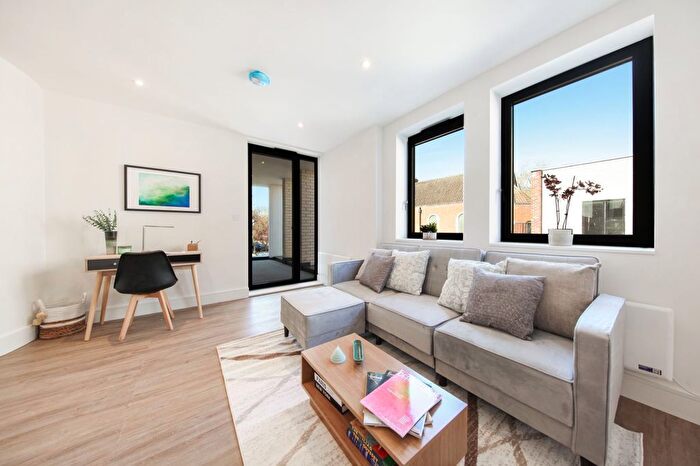 1 Bedroom Flat To Rent In Albion Street, London, SE16