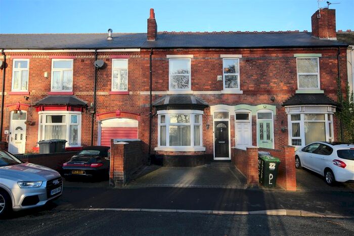 3 Bedroom Terraced House To Rent In Dagger Lane, West Bromwich, B71