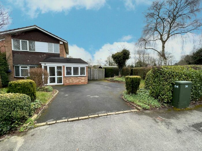 4 Bedroom Detached House For Sale In Hargrave Road, Shirley, Solihull, B90