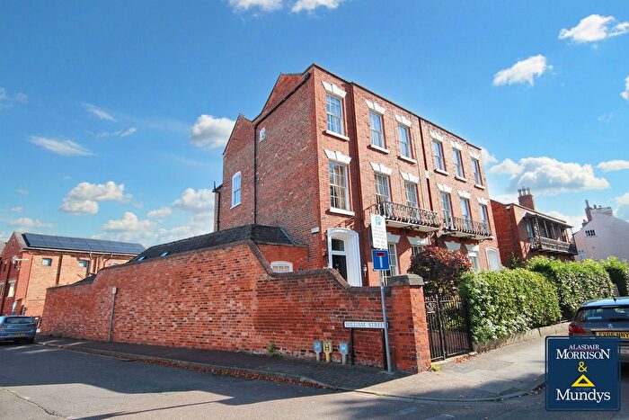 9 Bedroom Semi-detached House For Sale In Balderton Gate, Newark, NG24