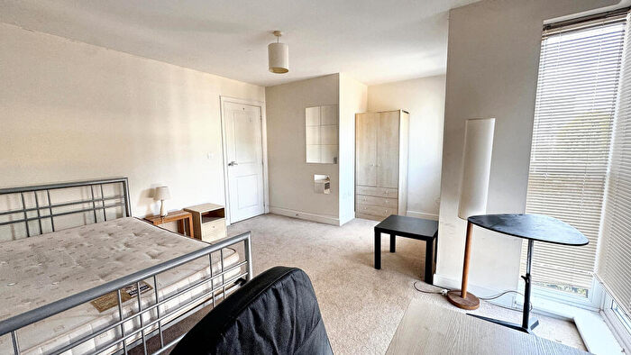 1 Bedroom Town House To Rent In Long Down Avenue, Bristol, Gloucestershire, , Gb, BS16