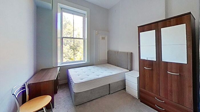 5 Bedroom Flat To Rent In East Preston Street, Edinburgh, EH8