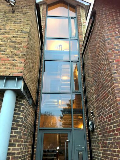 2 Bedroom Flat To Rent In Lampmead Road, Lee, London, Greater London, SE12