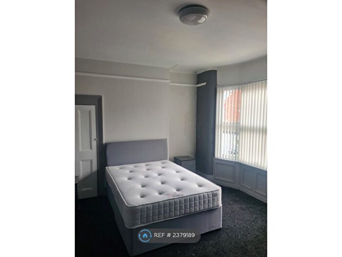 5 Bedroom End Of Terrace House To Rent In Abingdon Road, Middlesbrough, TS1