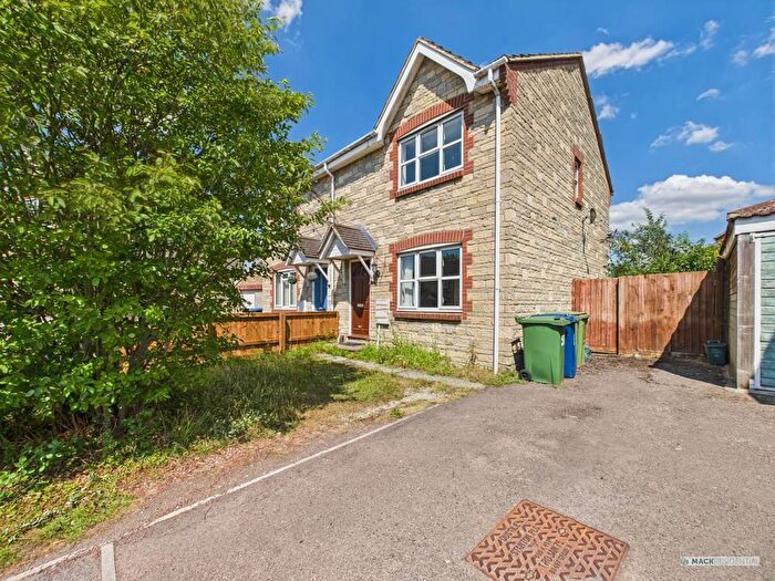 3 Bedroom Semi-Detached House To Rent In Katherine Close, Churchdown, GL3