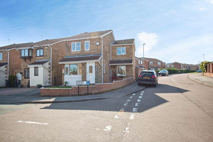 3 Bedroom Detached House For Sale In Askam Court, Bramley, Rotherham, South Yorkshire, S66
