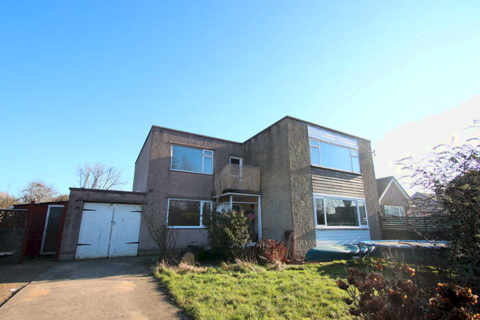 2 Bedroom Flat To Rent In Winterstoke Road, BS23