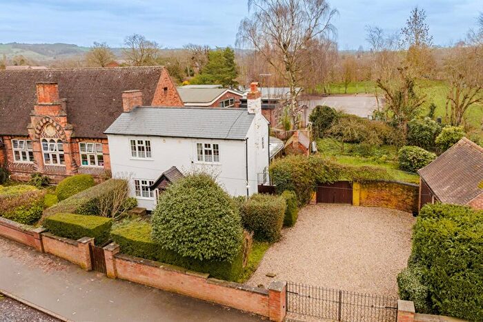 3 Bedroom Semi Detached House For Sale In Bradford Lane, Belbroughton, Stourbridge, DY9