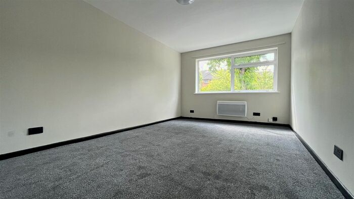 2 Bedroom Flat To Rent In Grove Road, Sutton, SM1