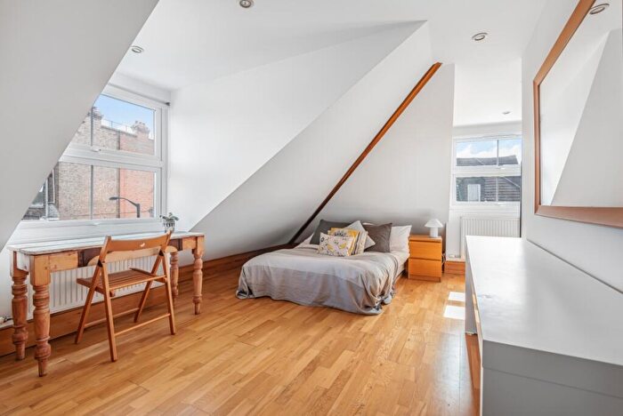 5 Bedroom Apartment To Rent In Nelgarde Road London, SE6