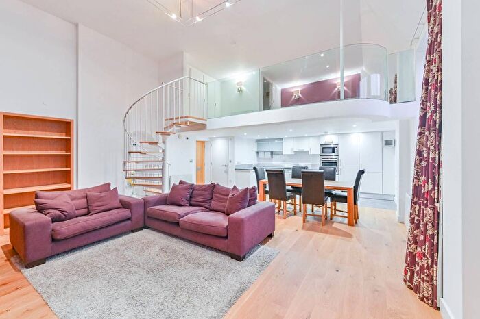 1 Bedroom Flat For Sale In Victorian Heights, Diamond Conservation Area, London, SW8