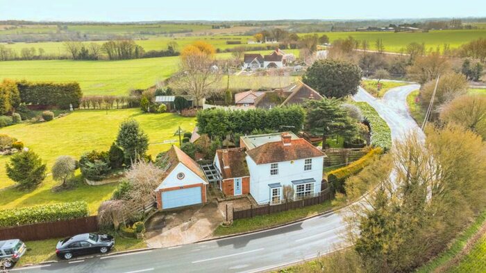 3 Bedroom Detached House For Sale In Hartford End, Chelmsford, CM3