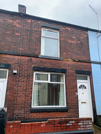 2 Bedroom Terraced House To Rent In Victoria Street, Radcliffe, M26