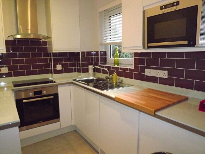 2 Bedroom Flat To Rent In Beech Court, Dedmere Rise, Marlow, Buckinghamshire, SL7
