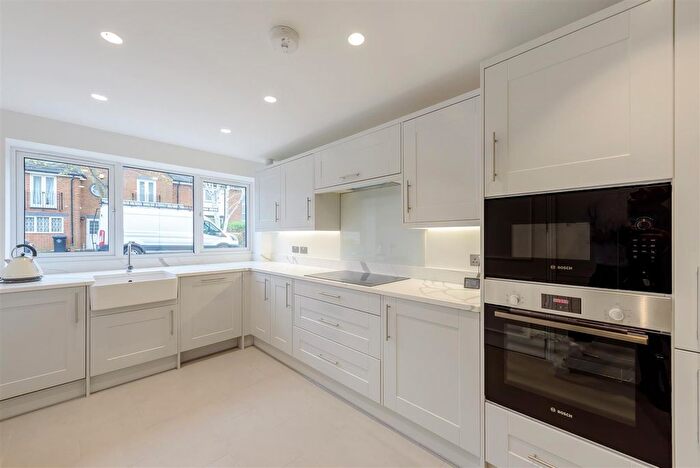4 Bedroom Town House To Rent In Honeyman Close, London, NW6