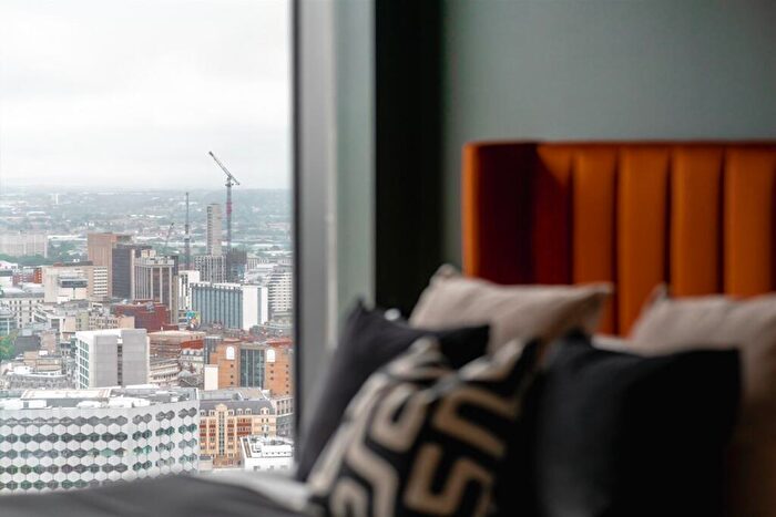 2 Bedroom Apartment To Rent In Broad Street, Birmingham, B15