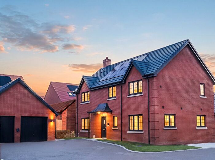 4 Bedroom Detached House For Sale In Blackthorn, Crowle, Worcestershire, WR7