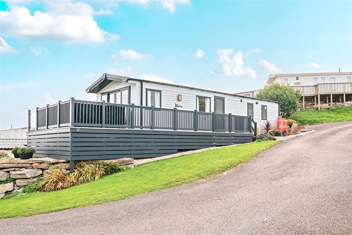 2 Bedroom Mobile/park Home For Sale In Panorama Road, Swanage, BH19