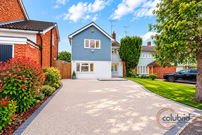 4 Bedroom Detached House For Sale In Spalding Way, Great Baddow, Chelmsford, CM2