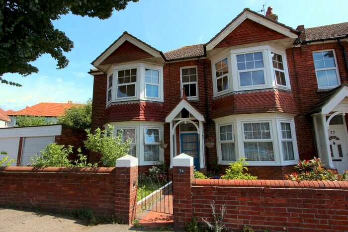 2 Bedroom Flat To Rent In Green Street, Eastbourne, East Sussex, BN21