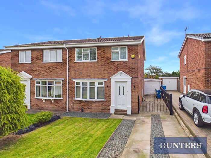 3 Bedroom Semi-Detached House For Sale In Darwin Road, Bridlington, East Riding Of Yorkshire, YO16