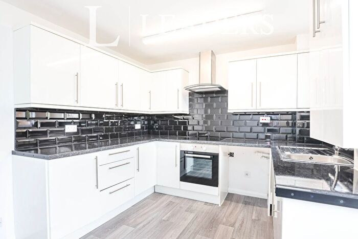 3 Bedroom Property To Rent In Grasscroft, Northampton, Northamptonshire, NN2