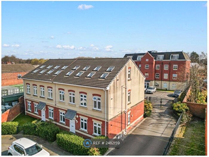 1 Bedroom Flat To Rent In Harley Road, Sale, M33