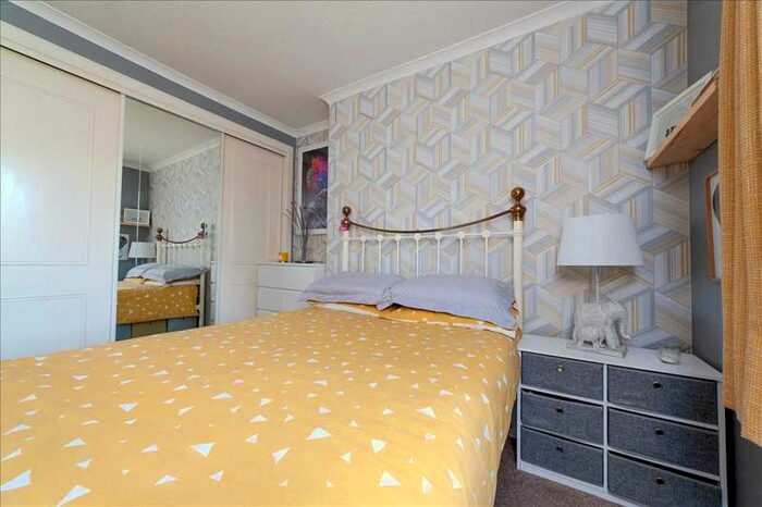 2 Bedroom Apartment For Sale In Wishaw Road, Wishaw, ML2
