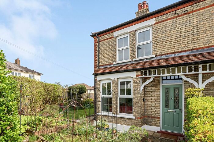 2 Bedroom End Terrace House For Sale In Victoria Road, New Barnet, EN4