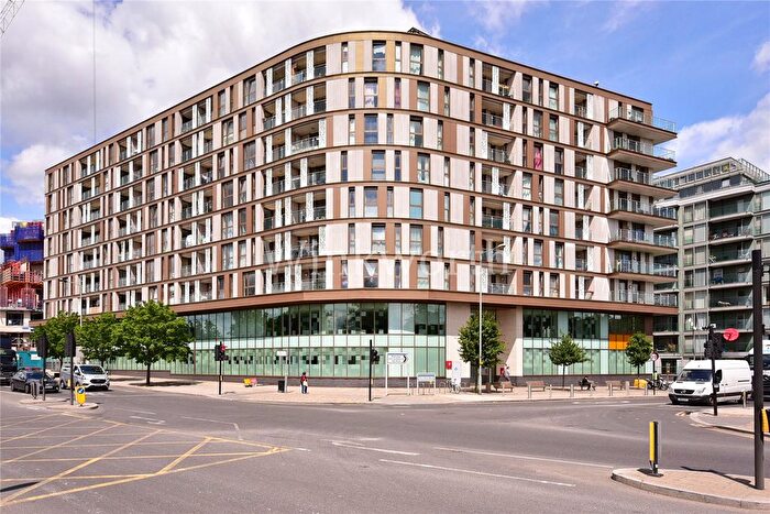 2 Bedroom Flat To Rent In Coppermill Heights, Tottenham Hale, N17