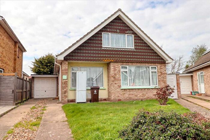 4 Bedroom Detached House For Sale In Birch Close, Clacton On Sea, CO15