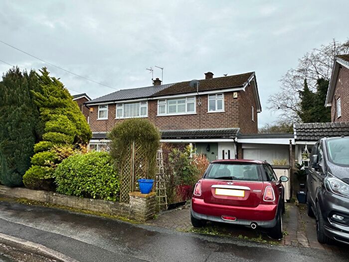 3 Bedroom Semi Detached House For Sale In Windscale Road, Warrington, WA2