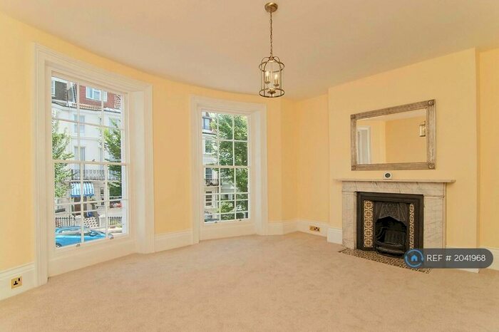 1 Bedroom Flat To Rent In Upper Rock Gardens, Brighton, BN2