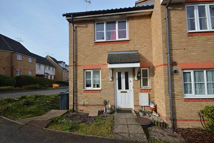2 Bedroom End Of Terrace House To Rent In Guernsey Way, Kennington, Ashford, TN24