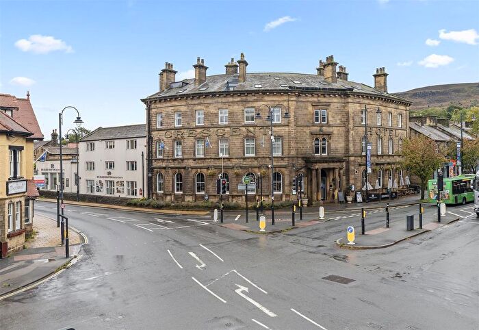 1 Bedroom Flat For Sale In Crescent Court, Ilkley, LS29