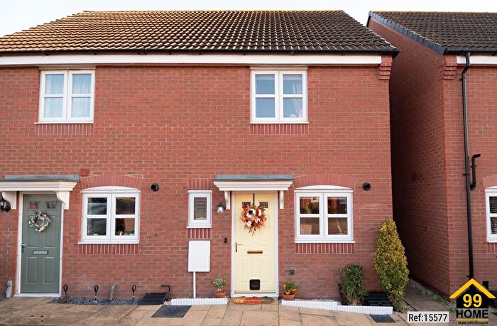2 Bedroom Semi-Detached House For Sale In Eady Drive, Market Harborough, Leicestershire, LE16
