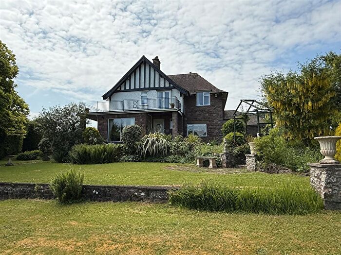 4 Bedroom Detached House For Sale In Napping Lane, Longhope, GL17