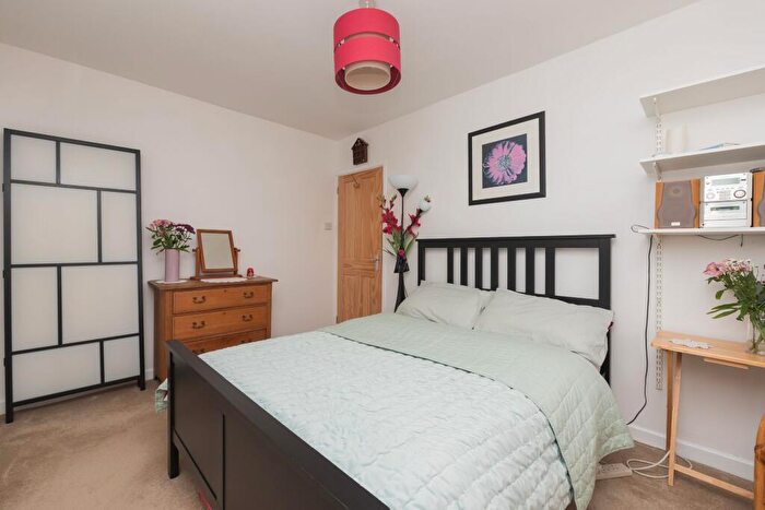 3 Bedroom Terraced House For Sale In Holmes Hill Road, Bristol, BS5