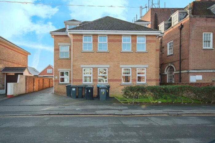 2 Bedroom Flat For Sale In Wycliffe Road, Bournemouth, BH9
