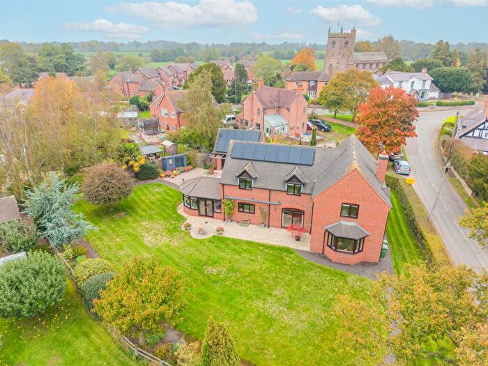 4 Bedroom House For Sale In New Road, Wrenbury, CW5
