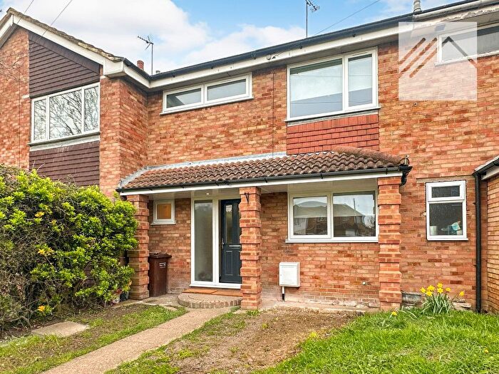 3 Bedroom Terraced House To Rent In Norfolk Way, Canvey Island, SS8
