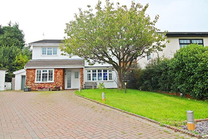 4 Bedroom Detached House For Sale In The Drive, Miskin, Pontyclun, Rhondda Cynon Taff., CF72