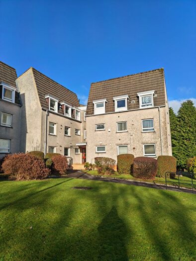 2 Bedroom Flat To Rent In Robshill View, Newton Mearns, G77