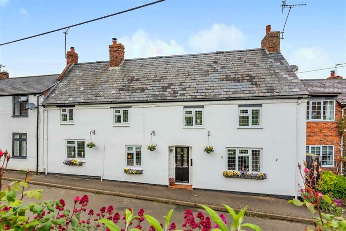 4 Bedroom House For Sale In Main Street, Whilton, Daventry, NN11